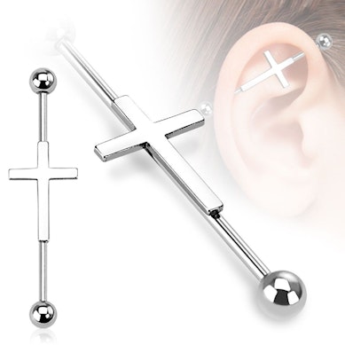 Industrial piercing kereszttel