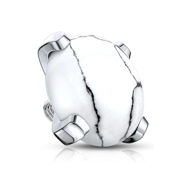 Dermal anchor különböző fajtájú ásványokkal