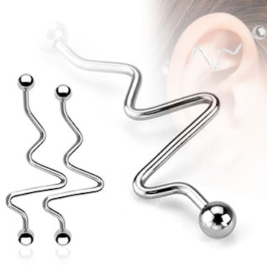 Industrial piercing, szívritmus dizájnnal