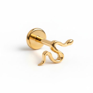 Titán labret apró kígyóval