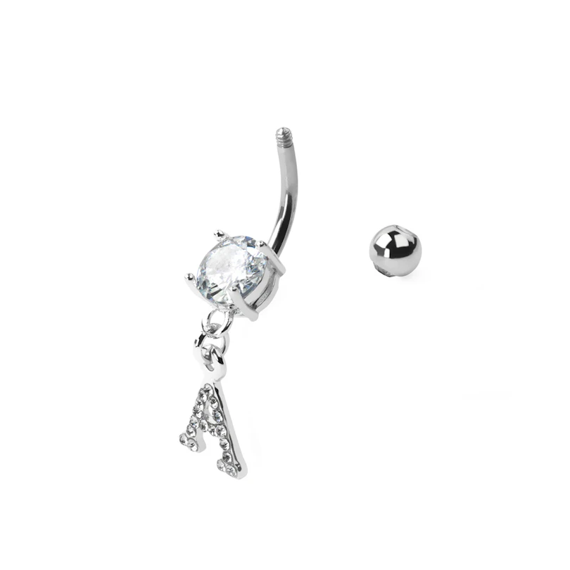 Köldök piercing köves betű medállal