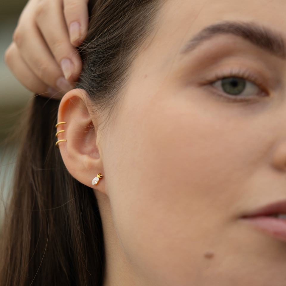 Titán labret ananász dizájnnal