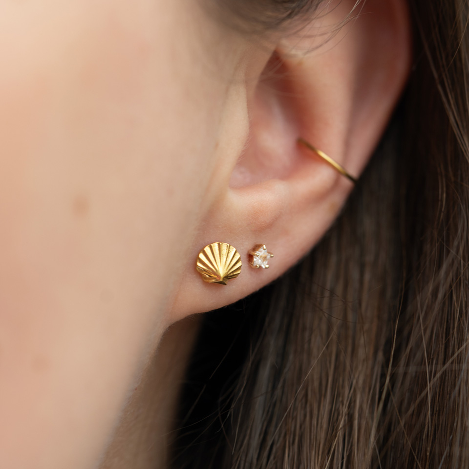 Kagylós labret titánból