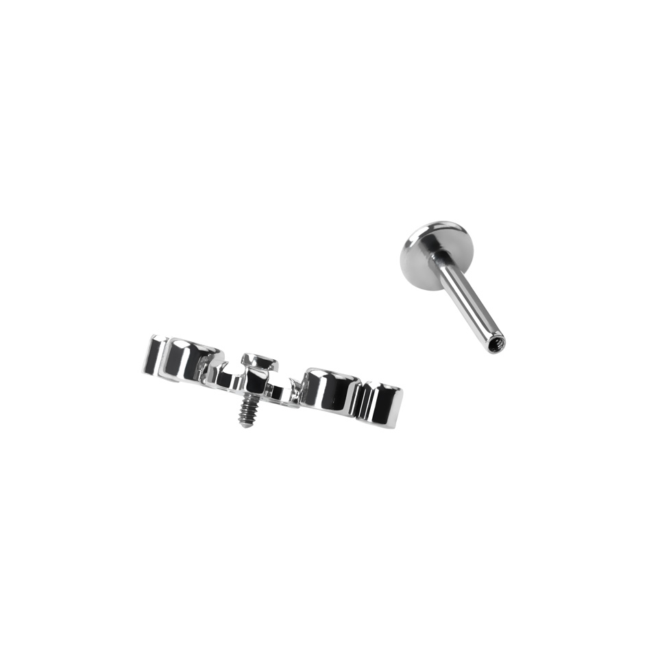 Titán labret cirkónia kövekkel, középen virággal