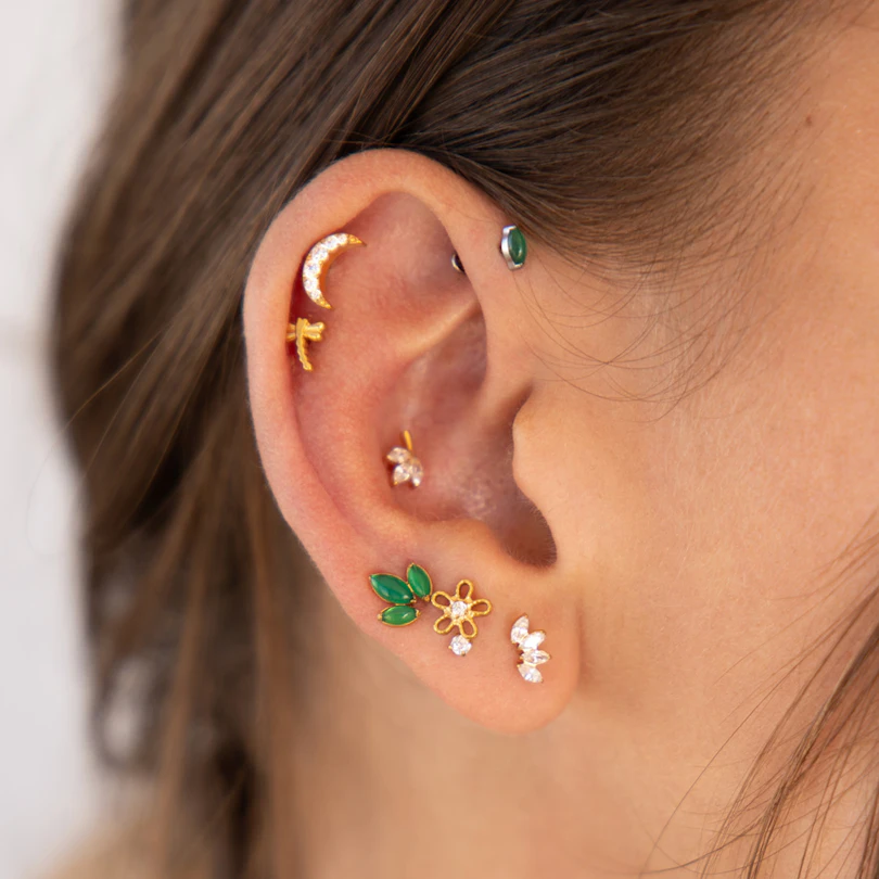 Holdlabret titánból, csillag alakú hátoldallal