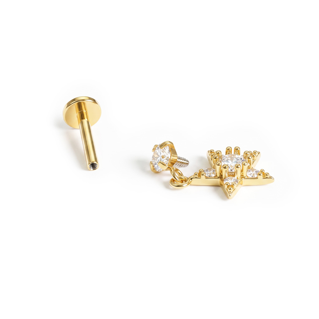 Labret csillagmedállal és kövekkel