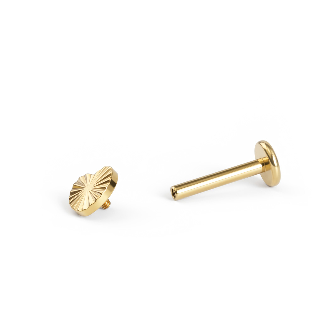 Szívformájú labret textúrált mintával
