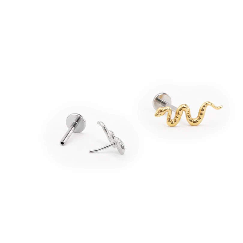 Push-in titán labret kígyóval