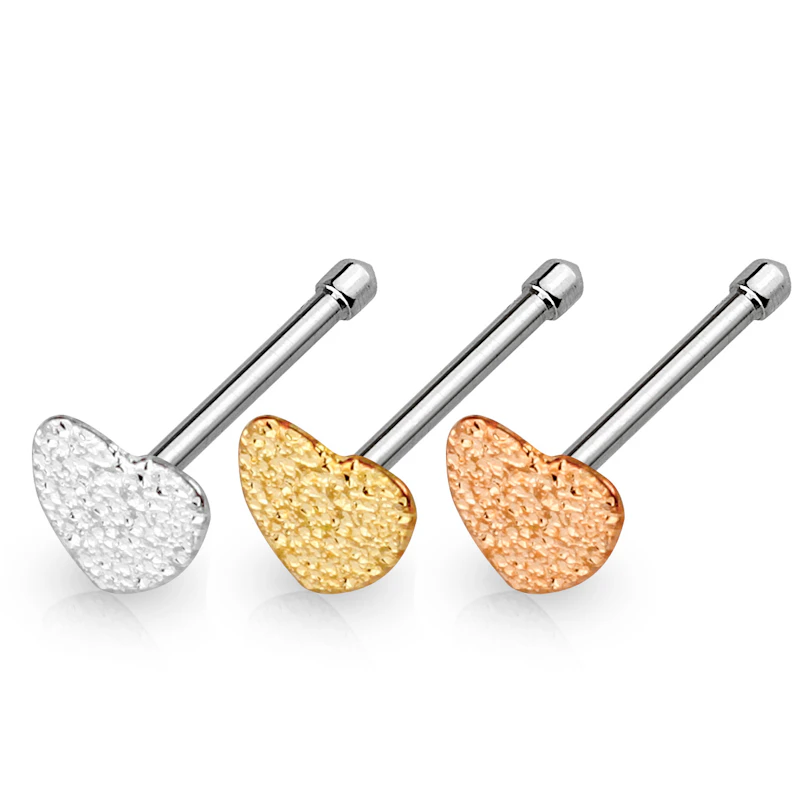 Orr piercing egyenes szárral, kalapált szívvel