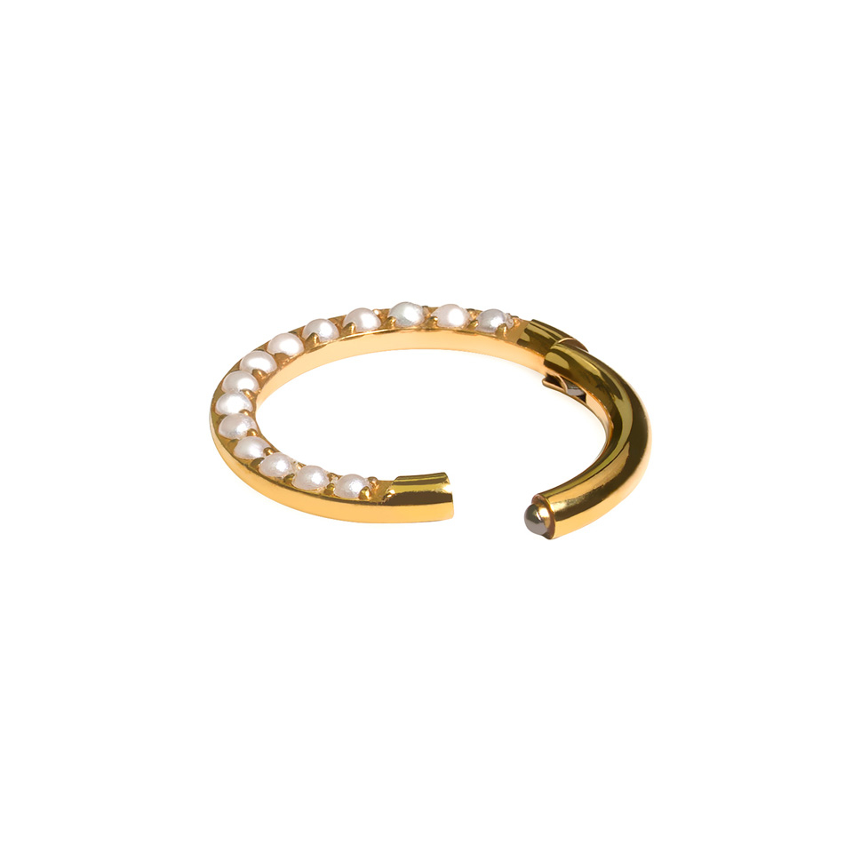 Titán karika előre néző gyöngyökkel