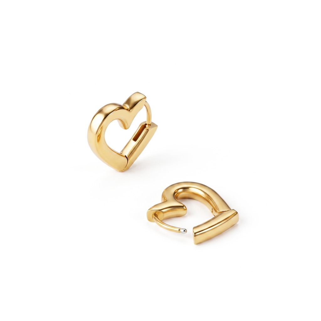 Egy pár szívalakú huggie karika