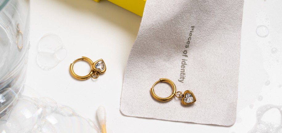 Hogyan Kell Fertőtleníteni a Piercingékszereket?